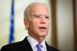 Joe Biden aliado a la extrema izquierda