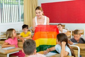 adoctrinamiento LGBT